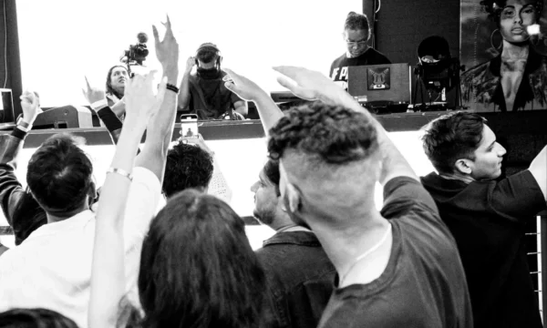 Turn online audience into meaningful connections through events and experiences.