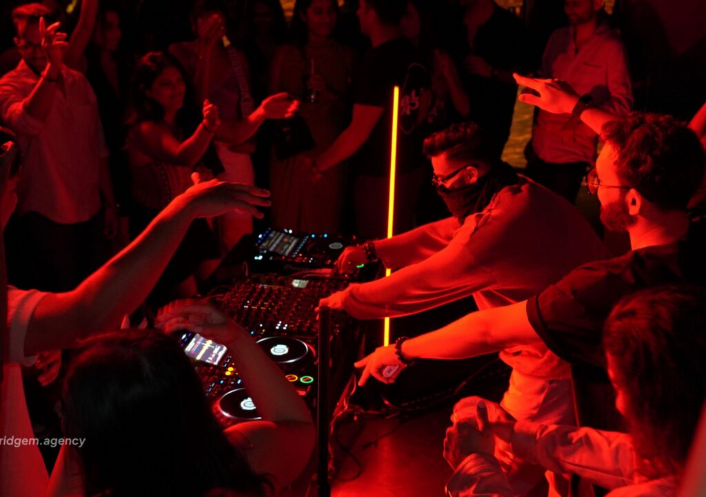 Tehkhana - South Asian event - DJ Shnkr with crowd